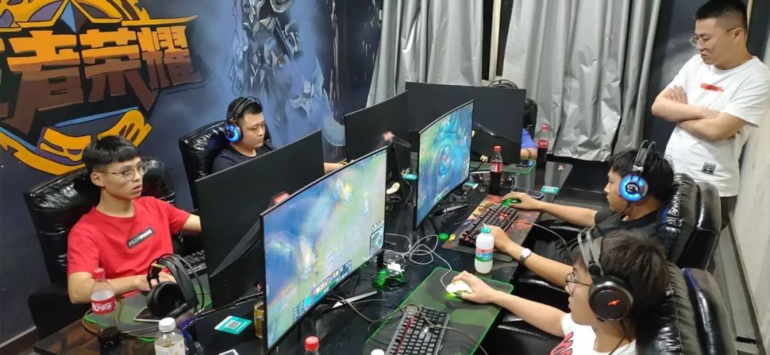 尤文图斯对 尤文图斯对