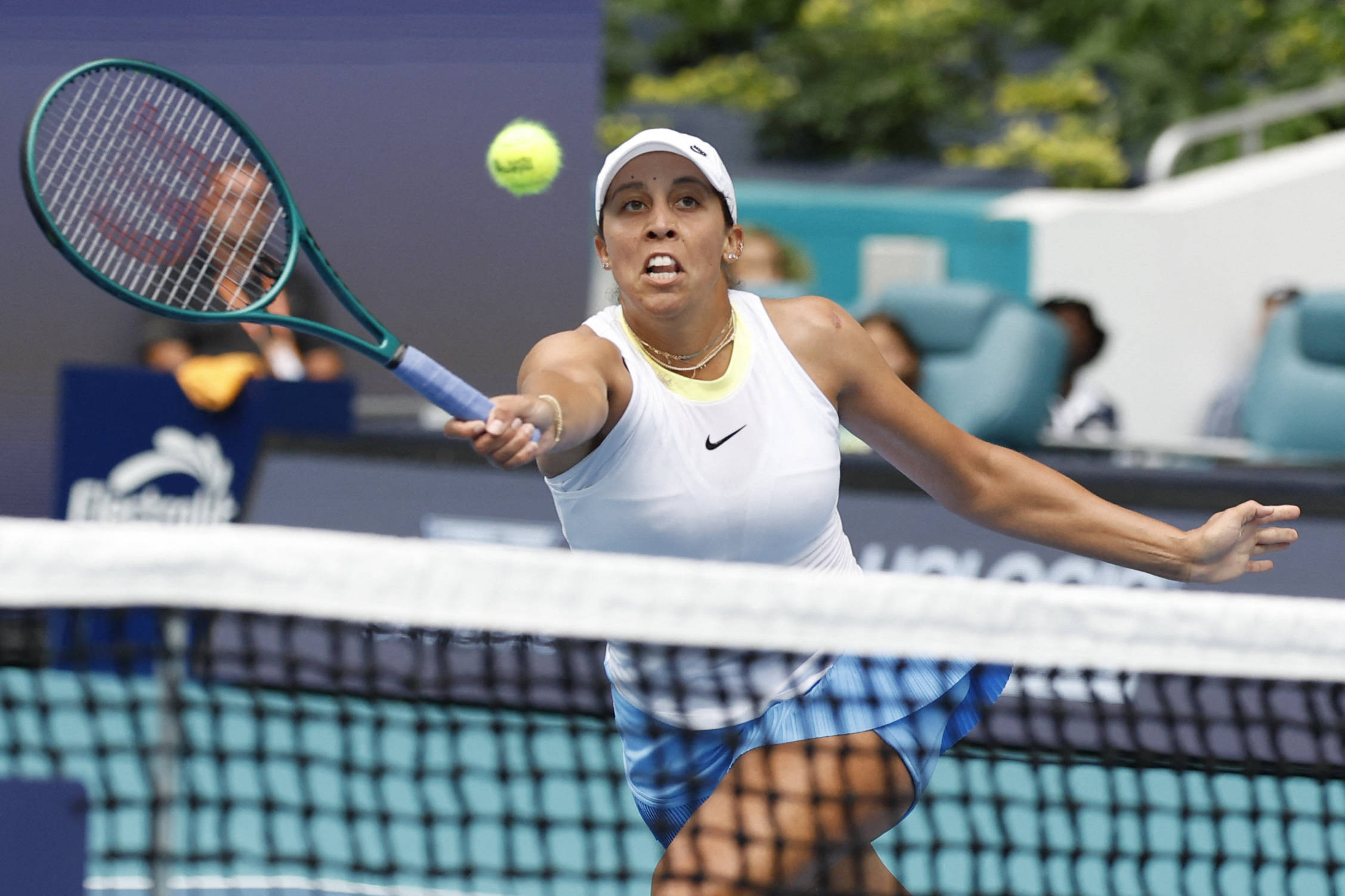 以极具侵略 以极具侵略