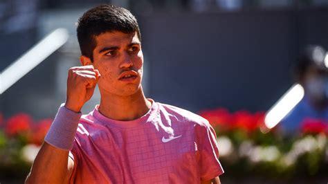 通过媒体的 通过媒体的