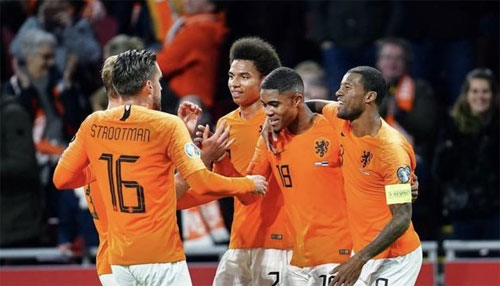 通過加強內 通過加強內