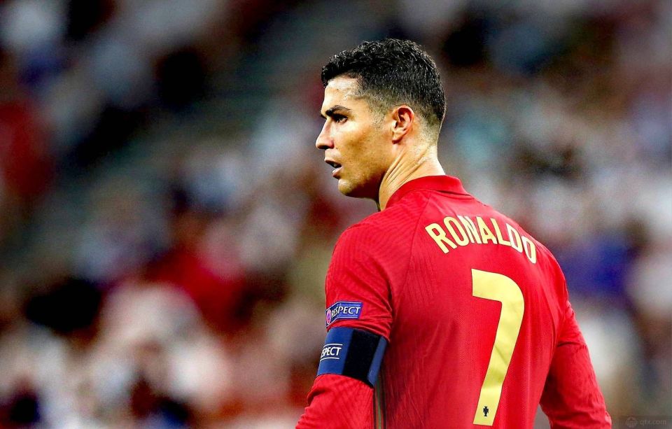 发球都如同 发球都如同